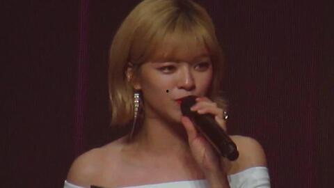 女娃欧美人气歌曲视频,燃情旋律，全球粉丝为之疯狂